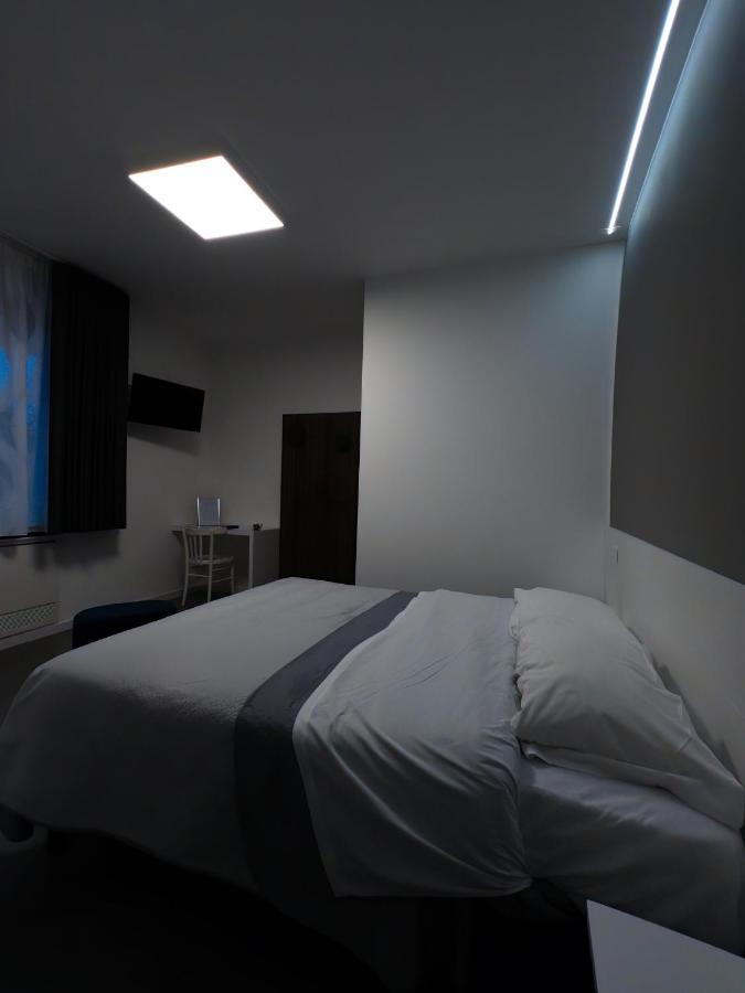 B & B Dal Barone 술모나 외부 사진